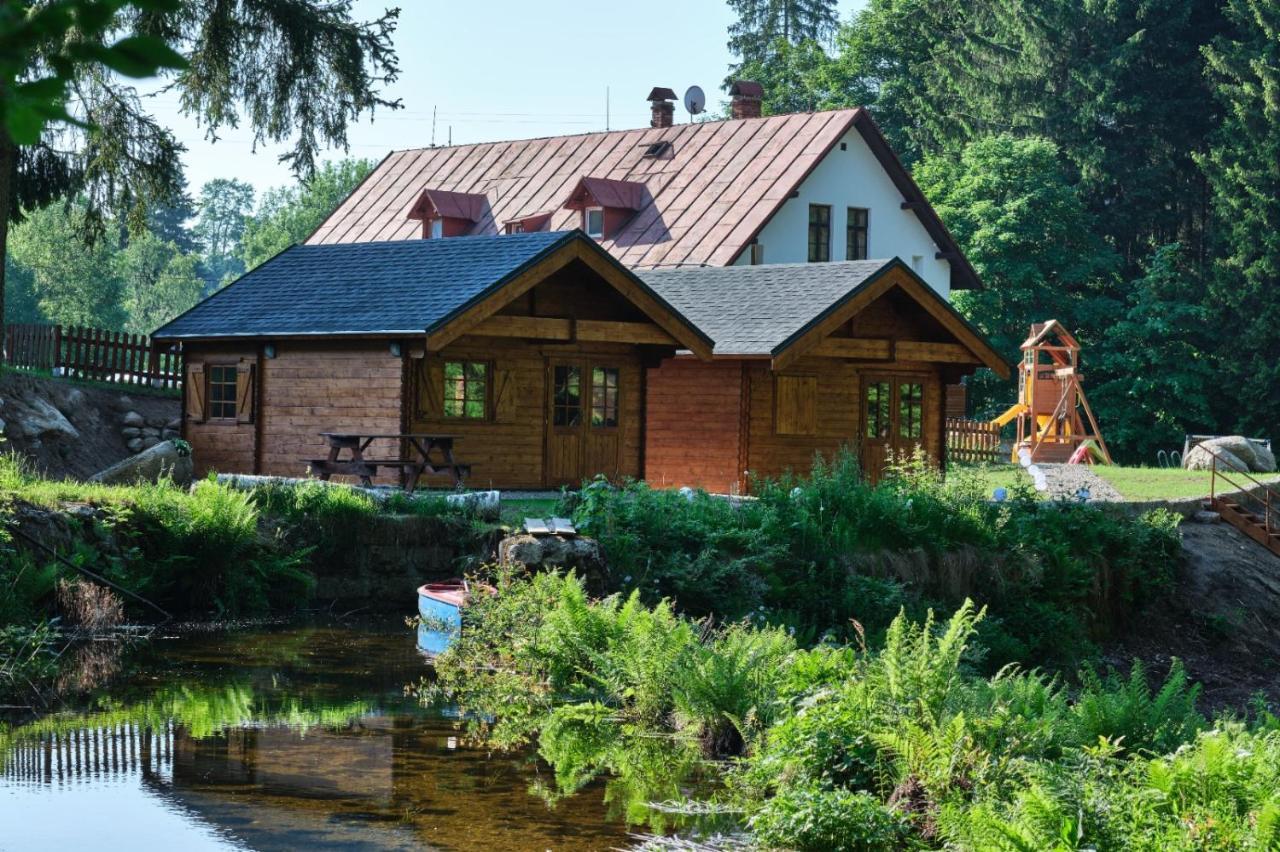 Horsky Penzion U Splavu Йозефув Дул Екстер'єр фото
